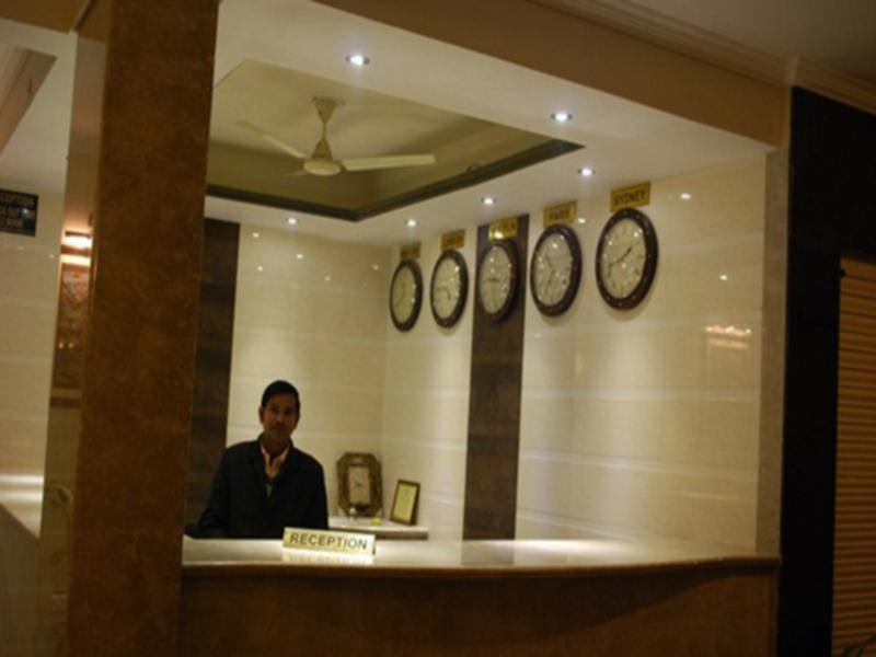 Amanda Crown Jaipur Hotel Kukas Buitenkant foto